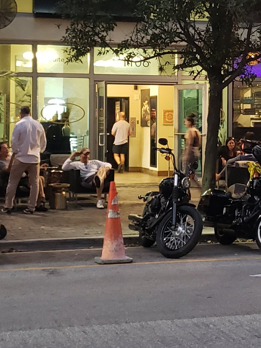TheScribePR's tweet photo. @CityofMiami @MiamiPD  so first this officer, while on his cell phone, almost runs me over as I'm crossing in a crosswalk to then parks like this to go across the street to @primecigarmiami.  No emergency. Just using his "cop" status to be an a-hole. #shameonyou! #AbuseOfPower https://t.co/EmOgC3a4uj