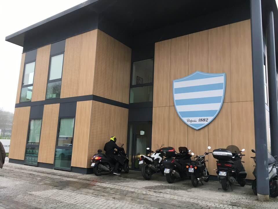 BenoitGallet5's tweet photo. Session de l'Executive Master Trajectoire Manager Sport @INSEP_PARIS au @racing92. Un club majeur du rugby professionnel qui entretient son histoire par un modèle innovant entre sport et spectacle @UArena. Merci @YannickNyanga pour l'organisation et ton hospitalité. #racingmen https://t.co/44VSOV4doO