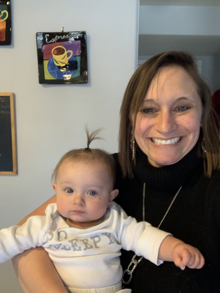 NatalieTWatts's tweet photo. Today is such a big day for my little Livie: her first ponytail!!! Her daycare teacher Sarah did it to her today. What a great surprise when I picked her up. #livterese https://t.co/aaawm92j2q