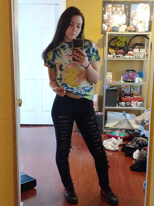 Sorta tried to hide my mess, but didn't try very hard. https://t.co/3Rkk1WeB6R