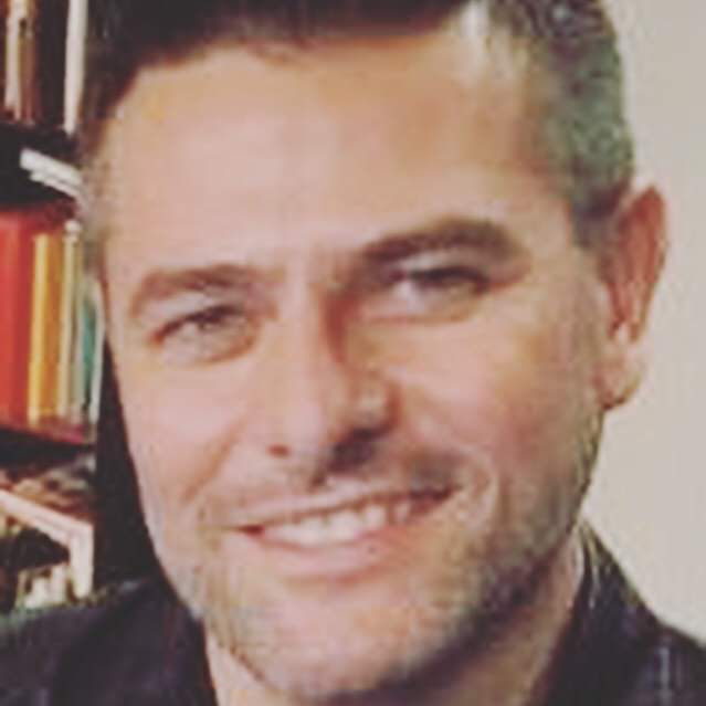 spexontoronto's tweet image. Canadian sewing dynamite Ron Collins, the first Canadian Male Vogue Pattern designer, will make a special appearance @creativfestival and will be offering exclusive feature classes!  There is still some spaces available – Register now!
.
.
.
#roncollins #voguepatterns #sewing