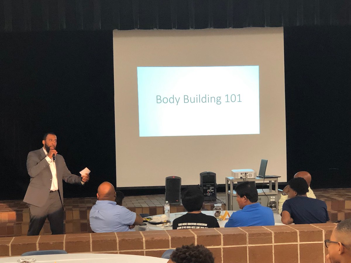 TwinCreeksMS1's tweet image. Yes, WE WIN AS A TEAM in @SpringISD Thank you Dr. Banks for coming out to speak at our Dinner with a Gentleman @SpringLeadAcad @PamelaFarinas15 @Shuester #malerolemodels #believeinSpring #studentperformances