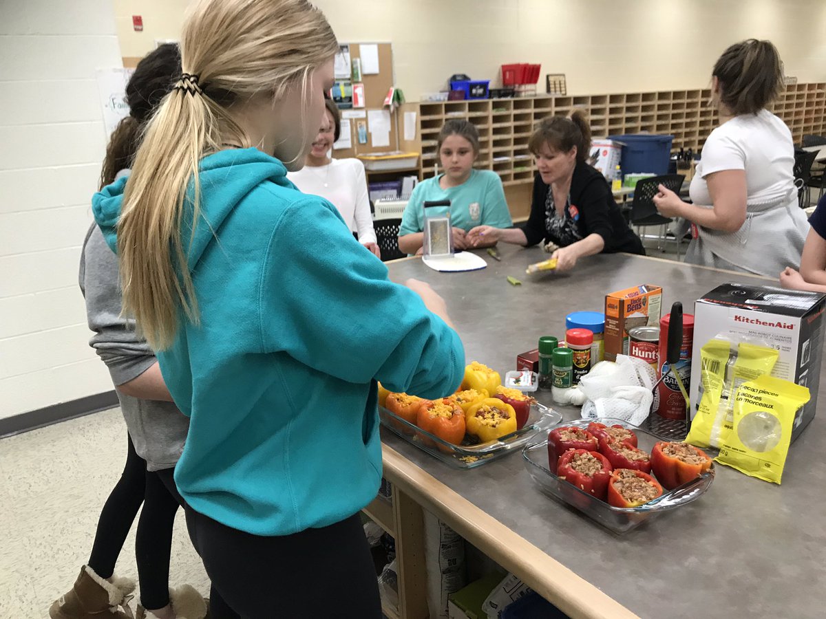 TVACookingClub's tweet photo. Today marks the ending of our Cooking Club sessions. We are a grateful to SAC ( student advisory council) for making this program possible. Thank you to Mme Serra and Mrs MacKenzie for helping me out . @TvaAmbassadors @PrincipalTVA @gecdsb https://t.co/etXVjZyAmd