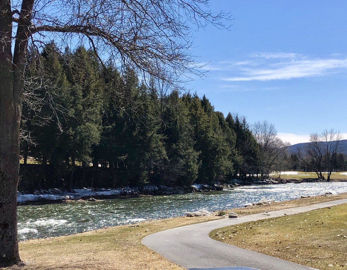 What a beautiful spring day it was! What are you looking forward to doing first this season in Quechee? 

#quecheelife #quecheefamily #outdoorfun