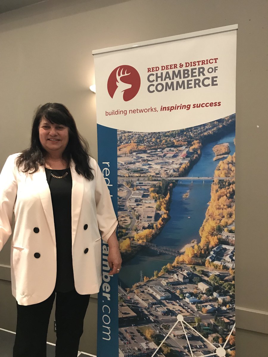 ⁦<a href="/WesternerPark/">WesternerPark</a>⁩ for the ⁦<a href="/RedDeerChamber/">Red Deer District Chamber</a>⁩ #candidate forum. Last one before #Elections2019 #Alberta #BetterOffWithRachel #vote