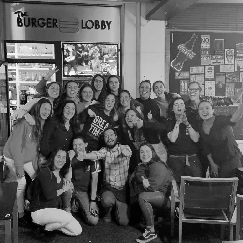 cnboadilla's tweet photo. #WP #LN1DF
Esta noche hemos tenido #cenadeequipo con #hamburguesas #elite en @_ElLobby #Boadilla
#grantrato
#graciasportodo
#wellbeback https://t.co/4nXfWKh3tM