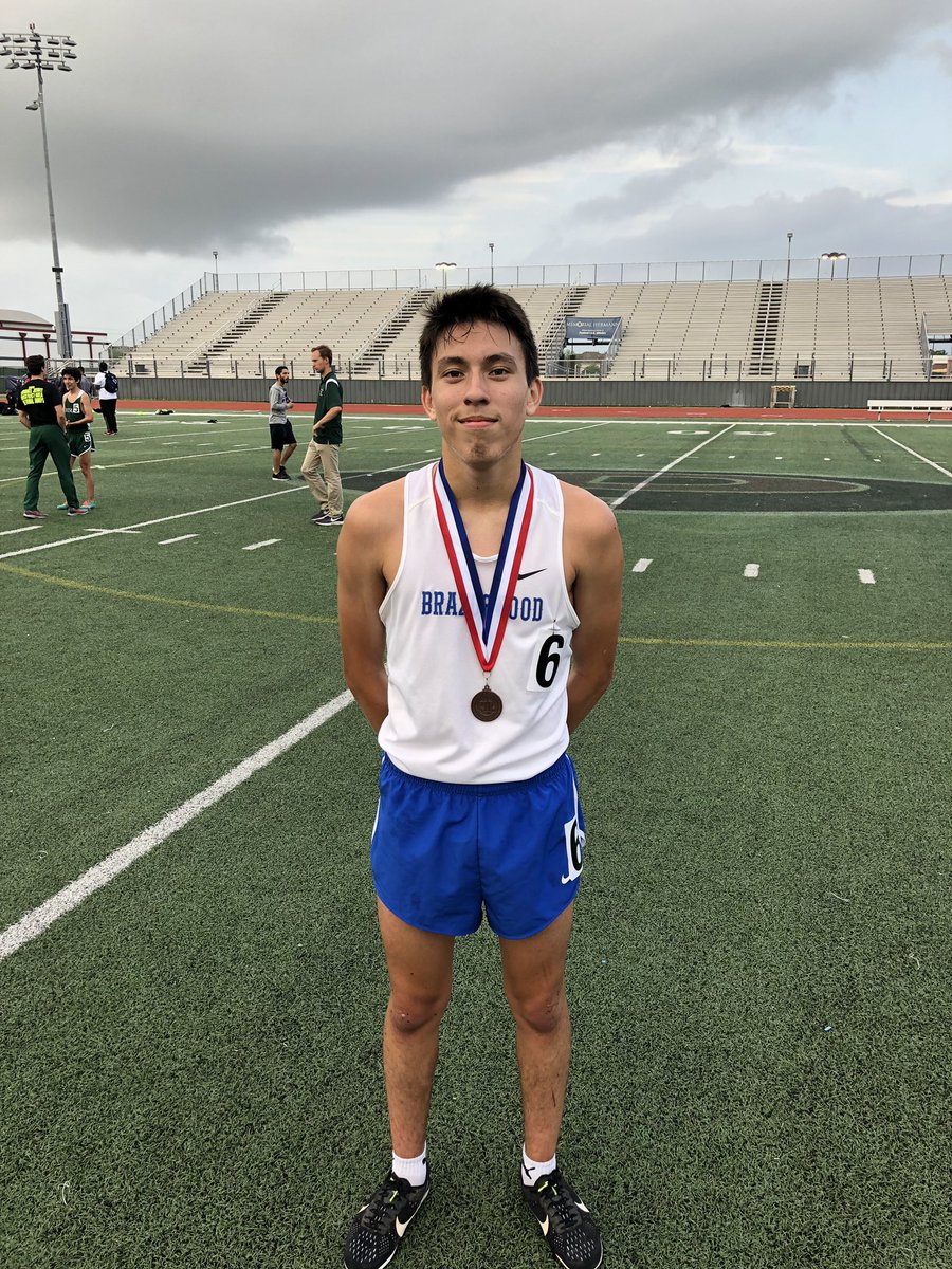 BrazoswoodTrack's tweet photo. Congratulations to Leo Perez on getting 4th place in District 23-6A 1600M run and advancing to the area meet. @bportisdsports @BwoodBucs @thefactsnews https://t.co/692eOOVqA9