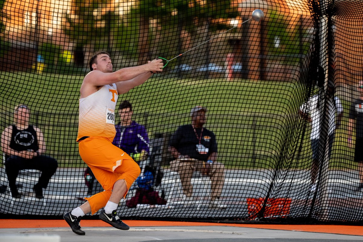 Vol_Track's tweet photo. 🥇🥈 for the hammer throw bros!

1. @GKorakidis - 67.97m/223-0
2. @sethwhitener63 - 65.72m/215-7 https://t.co/hRVWQj3Gpp