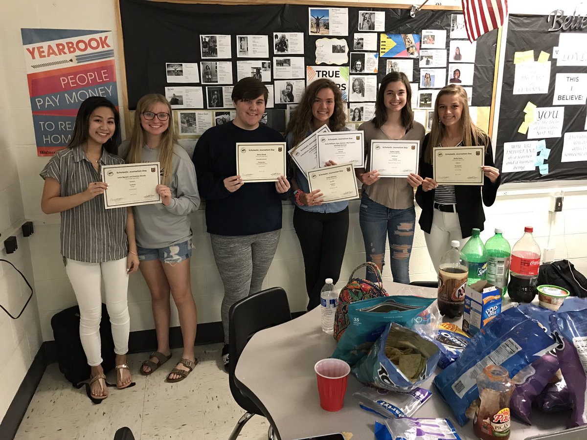 TeachKendall's tweet photo. So much to celebrate! Congratulations to the Reflector yearbook staff on a great year! Out of 16 entries, the staff earned 14 awards at the state @MIPAjournalism contest. We celebrated the awards (and our finished book!) today. So proud of this crew! https://t.co/m2ciZLArcw