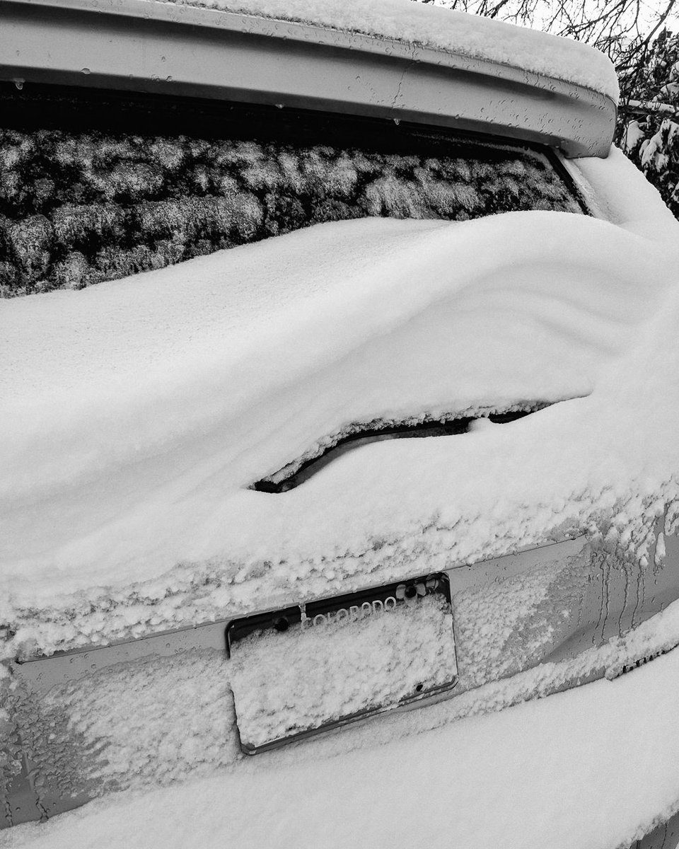 louieography's tweet photo. Snow Drifts or new spoiler? https://t.co/bIRAaqnjJf #4runner #BombCyclone2 #denver #bnw_capture #pixel3 https://t.co/teOrxQwun8