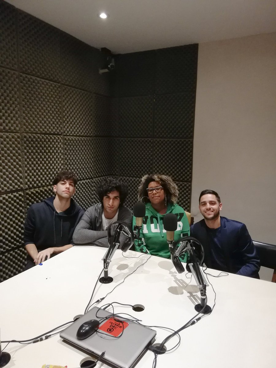 [BANDA INVITADA] RESILIENTES en el estudio de <a href="/redmoskitoradio/">Red Moskito Radio</a>
