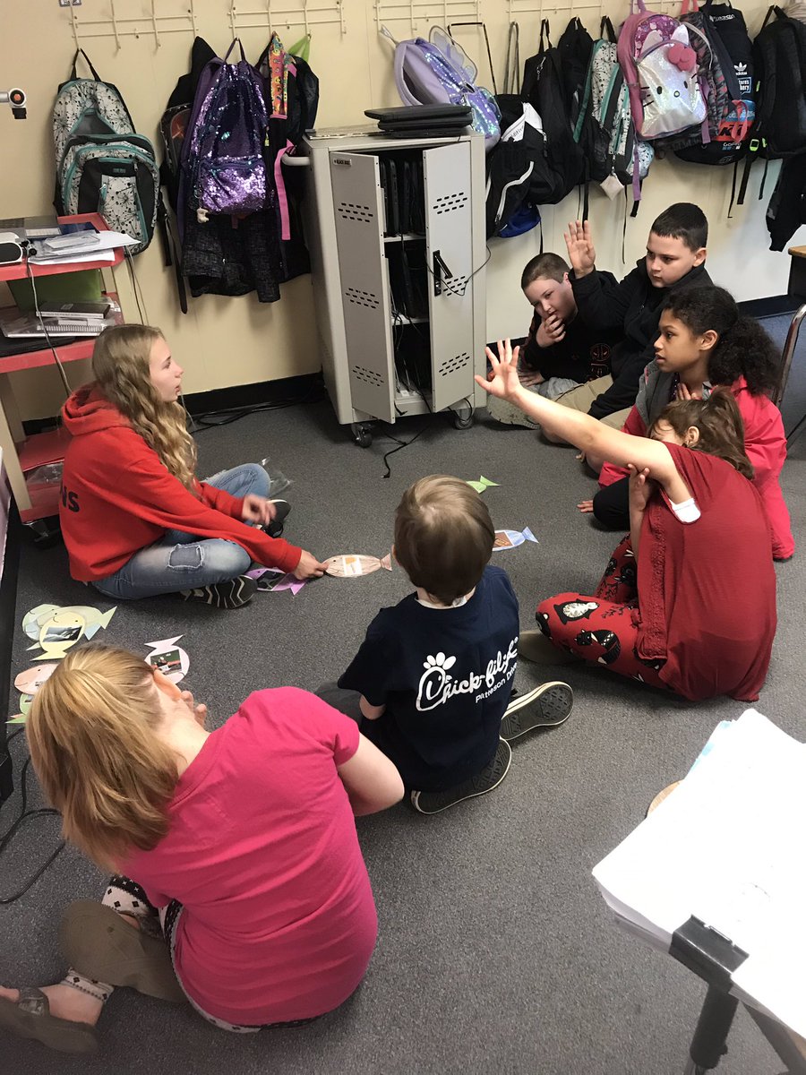 energy_kids's tweet photo. We had a great time with 3rd grade teaching them about energy! @NEED_Project #kidsfirst #handson https://t.co/GWa5T7O229
