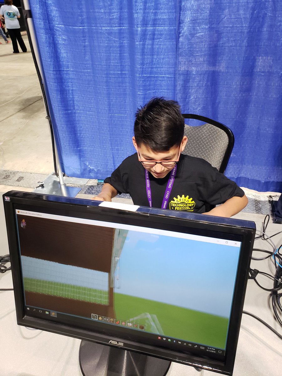 LamkinLeopards's tweet image. Tech fest part II.  One of our Lamkin students won a computer!#lamkinshines #CFISDTechFest