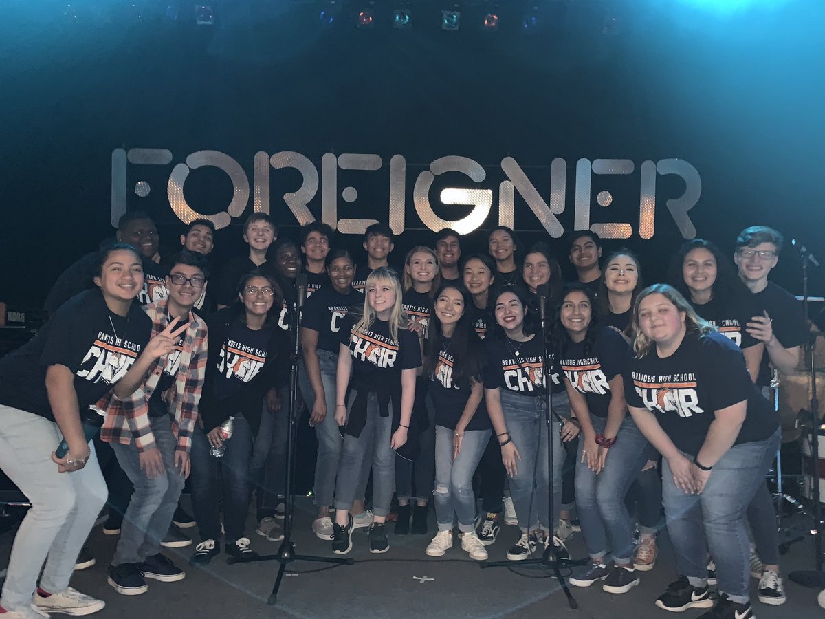 BrandeisChoir's tweet photo. Brandeis Choir is so excited to sing on stage with FOREIGNER tonight!!! #thisisnorthside #foreigner #supportmusicinschool @NISDBrandeis @NISD @geriberger08 @NISD_FineArts https://t.co/QvEjGhAJjk