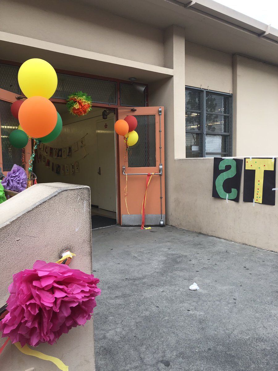 ItfShannon's tweet photo. Tonight was a huge success!  Congratulations to 24th Street. @24thElementary @AustinLASchools @iste @lausd_ldc @LASchools https://t.co/jI2Vh6W4Vx