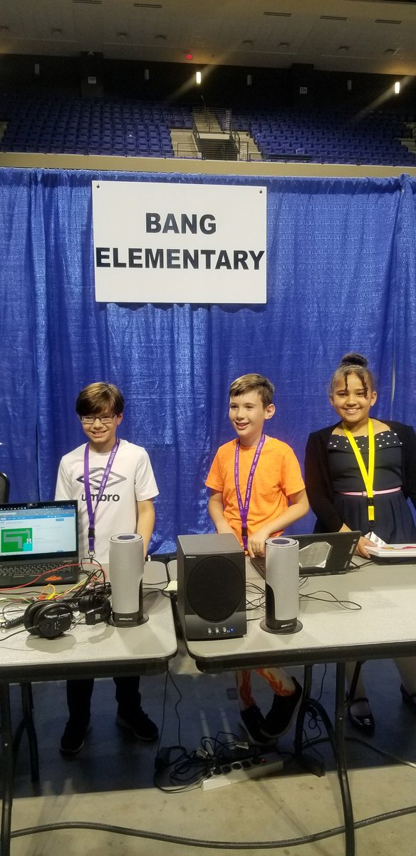 Jkgassaway's tweet image. #CFISDSpirit #BangBears #CFISDTechFest go Bang Bears!