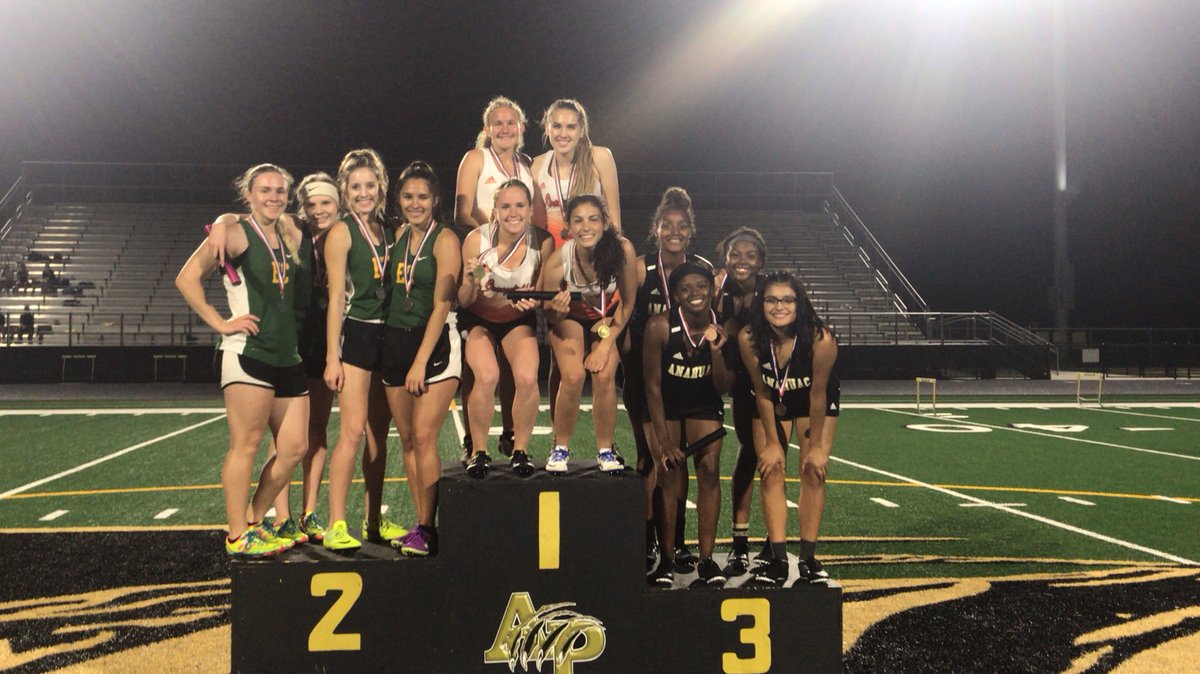 Congrats to the girls 4x400 m relay for comming out on top!! Lily, Tori, Katelynn, and Jaslyn headed to area baby!!!