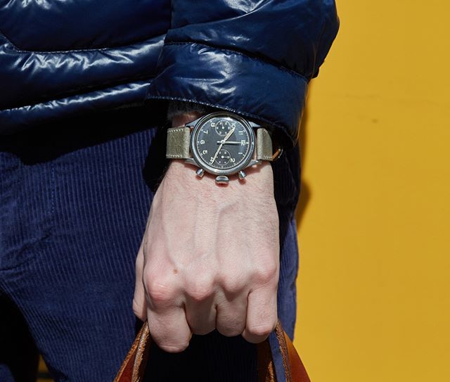 analogshift's tweet photo. Amongst collectors of military watches, the Type 20 is perhaps the most sought after. And those made by Breguet command the most respect! Check it out on the site.
#breguet #typexx #type20 #military #type21 #french #airforce #militarywatch #womw #nyc #watchp… https://t.co/531oQOfx2i