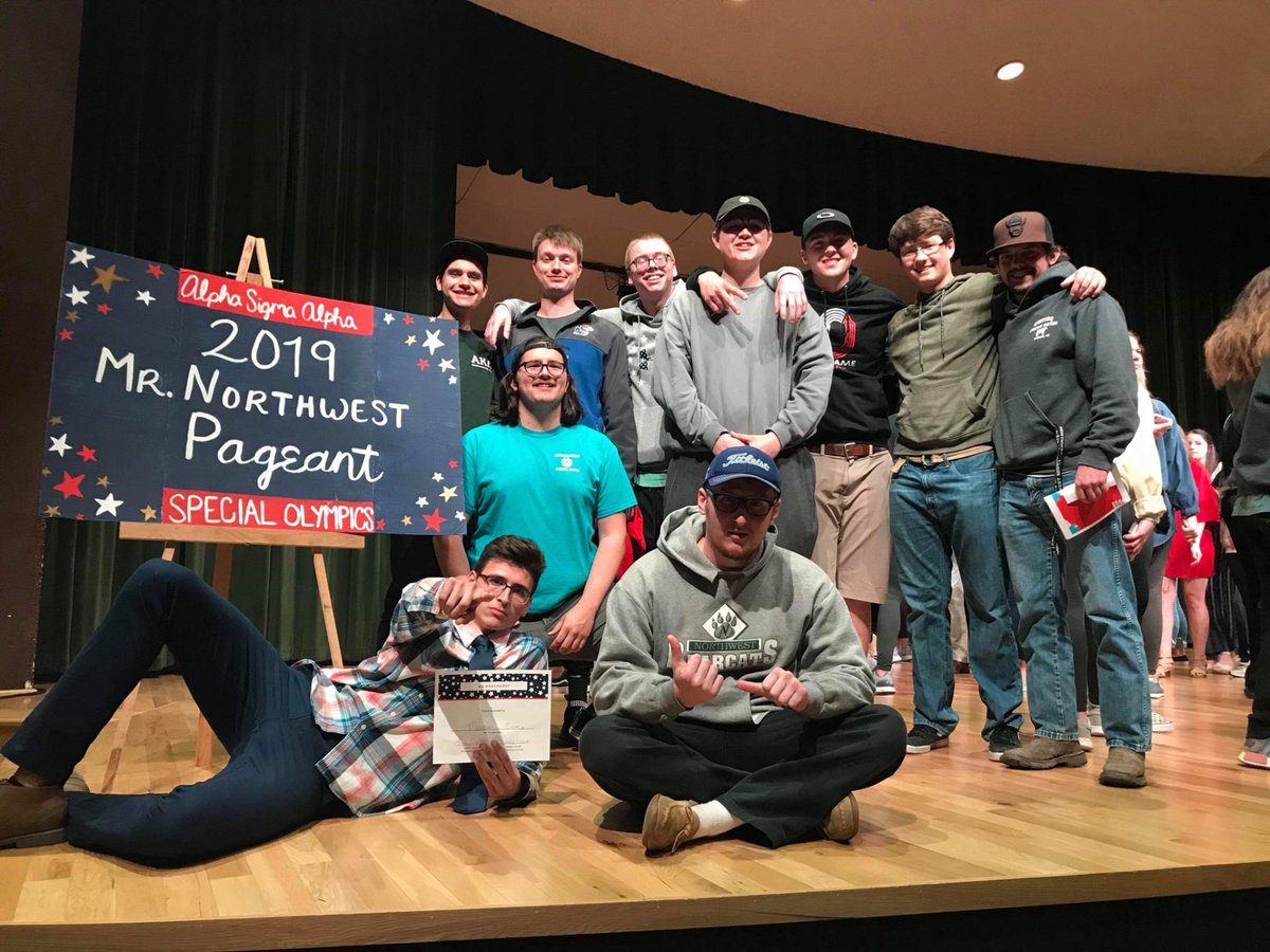 NWMSU_AKL's tweet photo. The brothers of AKL had a great time tonight at the Mr. Northwest pageant hosted by @ASA_phiphi !
Special shout out to brother Marcus for winning Mr. Congeniality award!  #akl #menspageant https://t.co/n0ciPtafT5