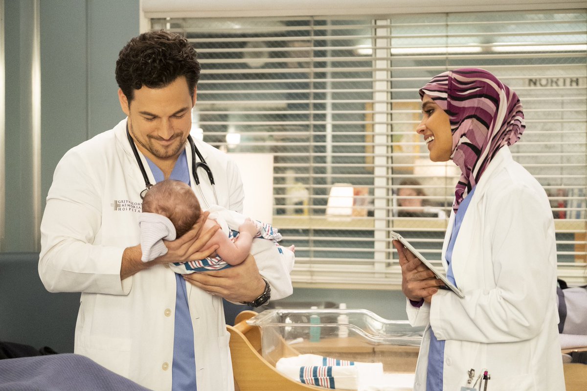 Caterina_Online's tweet image. Grey’s Anatomy 15x22 - “Head Over High Heels” - airing April 18, 2019 | PROMO PICS + BTS PIC

@GiacomoKG @sophiaTali @EllenPompeo @GreysABC #GreysAnatomy