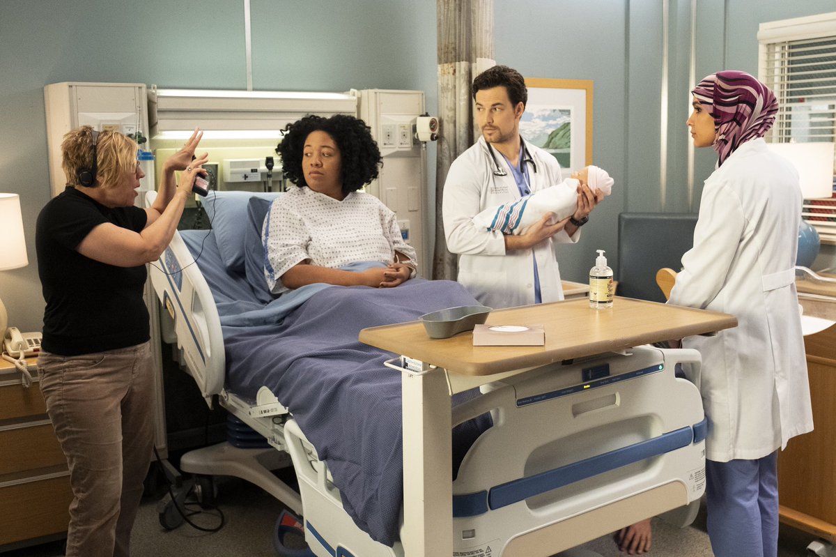 Caterina_Online's tweet image. Grey’s Anatomy 15x22 - “Head Over High Heels” - airing April 18, 2019 | PROMO PICS + BTS PIC

@GiacomoKG @sophiaTali @EllenPompeo @GreysABC #GreysAnatomy