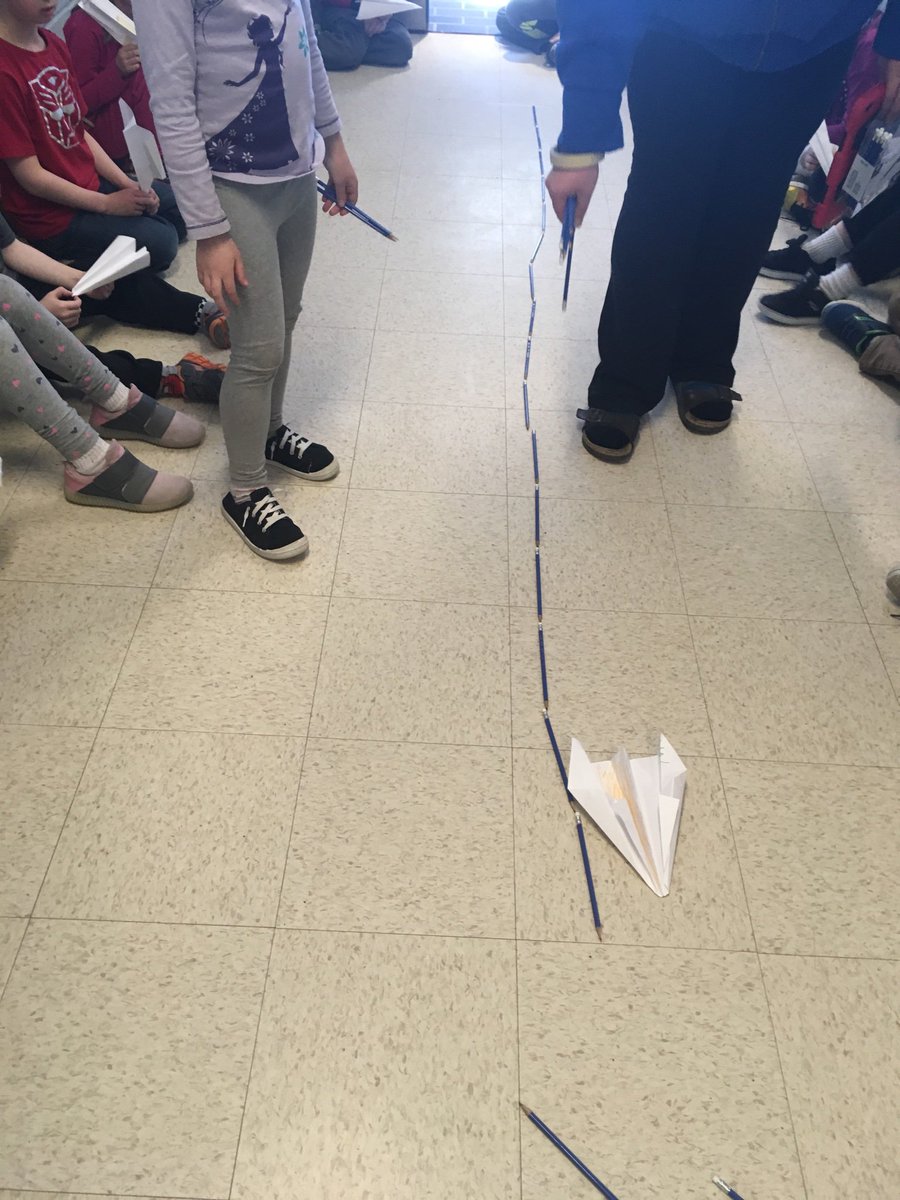 GomesMme's tweet photo. We made paper airplanes and measured the distance they flew in math today :) @RoyalRoadElem https://t.co/x7Ukui2RYU