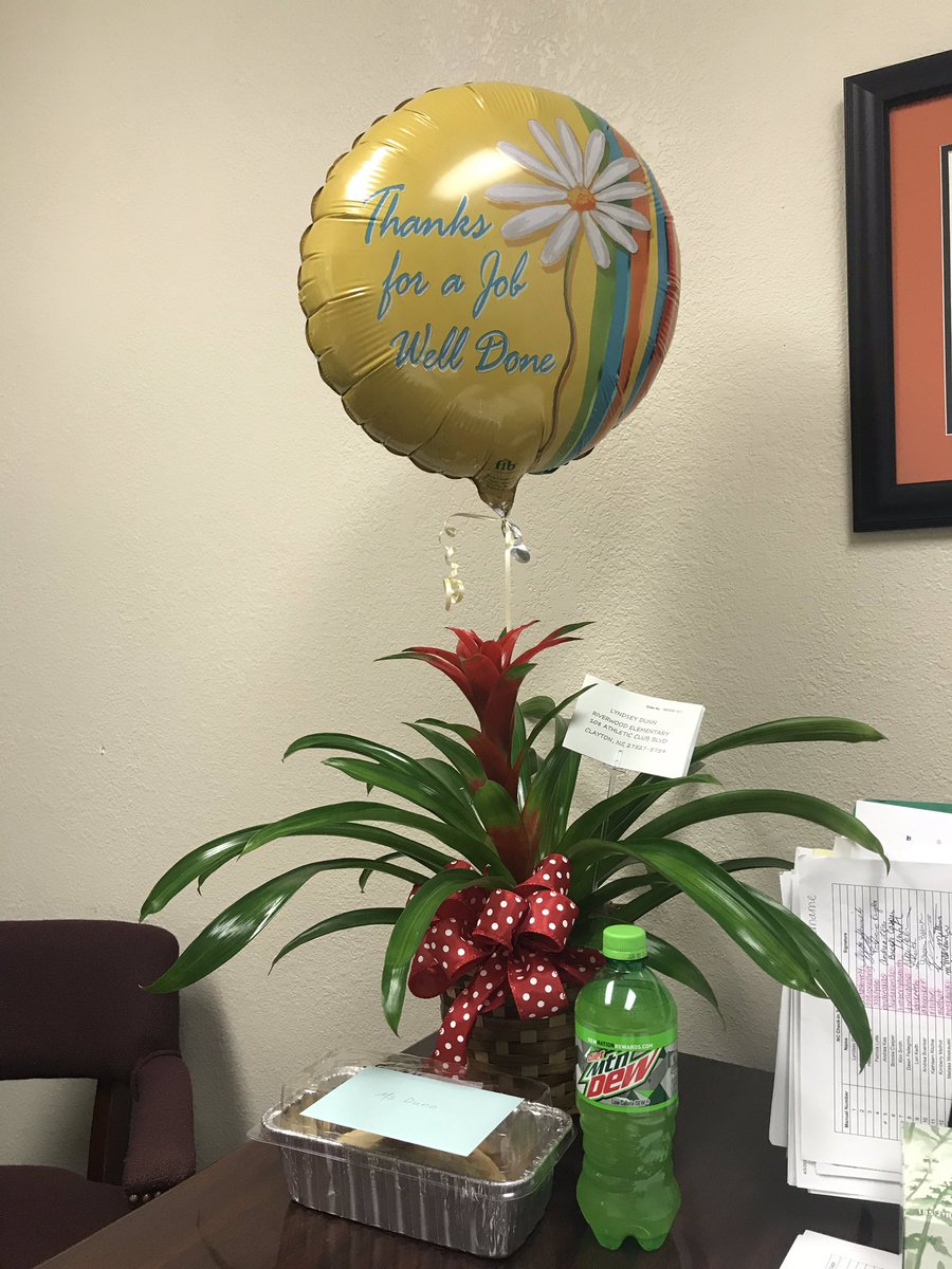 So blessed to work at Riverwood Elementary school where they spoil me rotten. I’ve gotten sweet treats, lunches, coffees, cards, flowers - you name it- all week long. Blessed is an understatement! 💕 Thank you! #APWeek2019