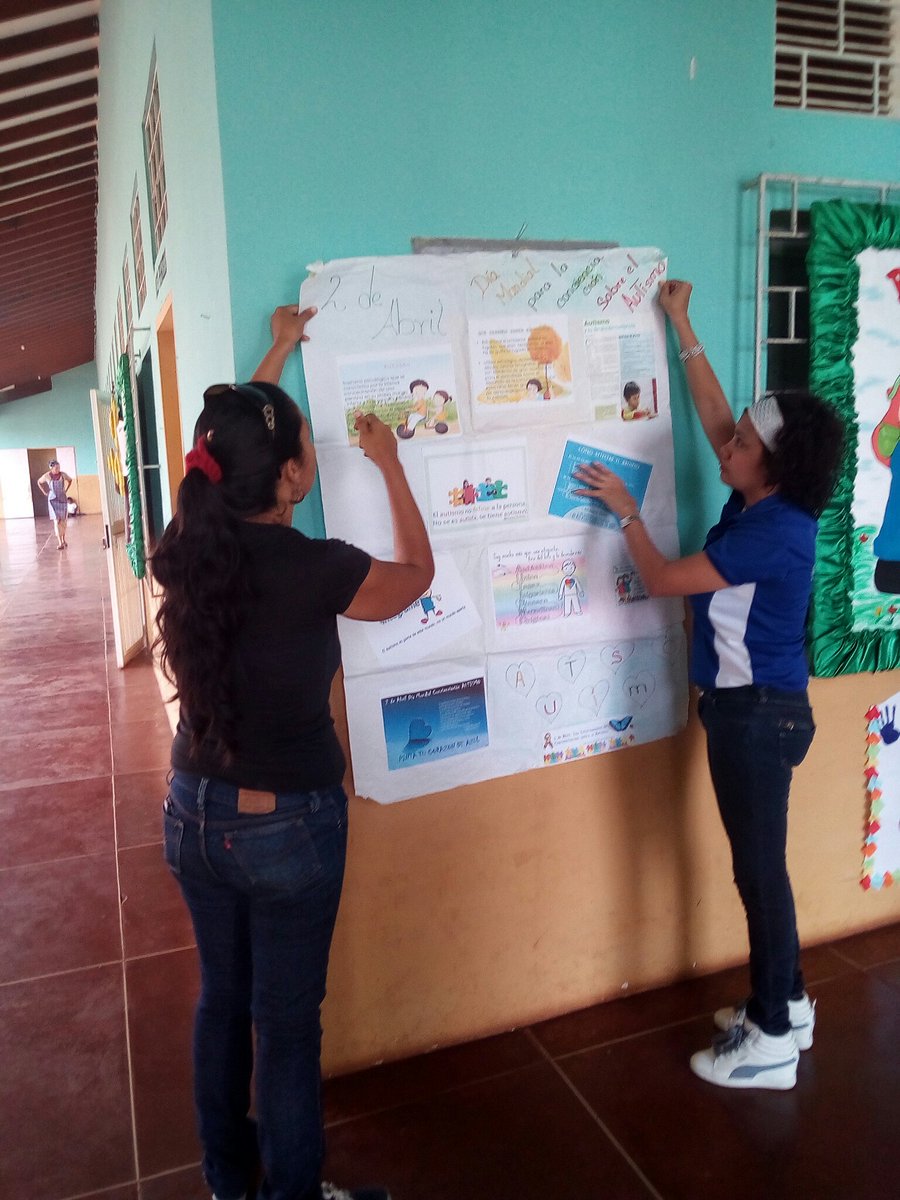 Mariafr0805's tweet photo. Ambientación del pasillo central de nuestra institución por el mes de educación especial. Quiriquire. Municipio punceres #especialistasalpoder #SerDiferenteEsAlgoComun  #MesEspecial https://t.co/o3awRrn8gz