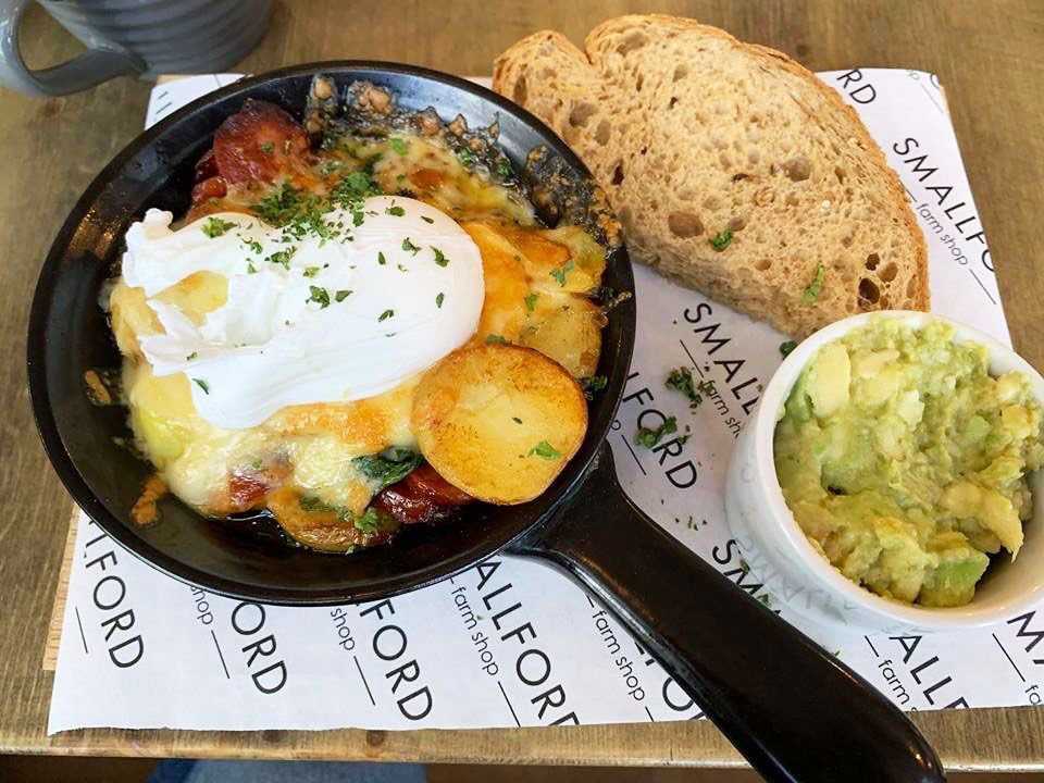 SmallfordFShop's tweet photo. The Chorizo Hash on our breakfast menu has been extremely popular so far. Have you tried it? A brilliant customer photo ๐
#stalbans #smallford #hertfordshire #farmshop #local #breakfast #brunch #chorizohash #avocado https://t.co/mxM0071eAH
