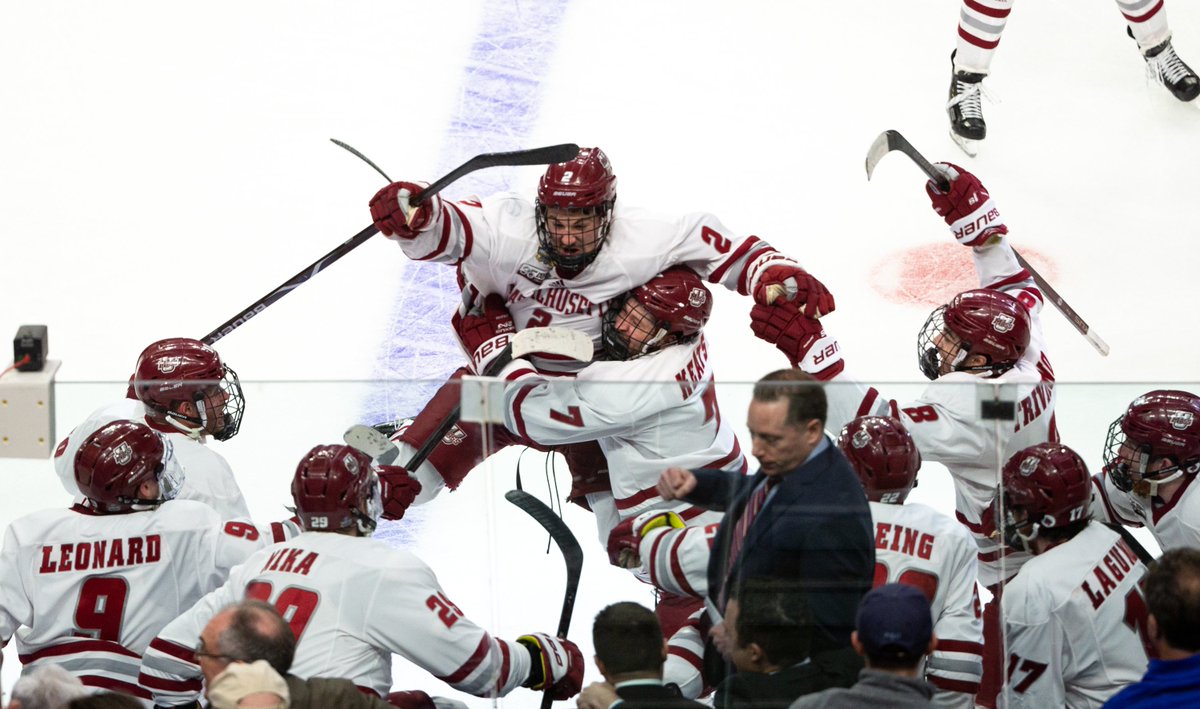 UMassHockey's tweet photo. "This team, all year long they've impressed everybody. Tonight was just the next chapter of how resilient they are.” - @CoachCarvelUM following tonight's 4-3 OT National Semifinal win

📰 https://t.co/VxulksnM0S
📊 https://t.co/hIRVMRmR4S
🗣 https://t.co/um0KaMnlcE

#Flagship 🚩 https://t.co/kvM5YWGnyR