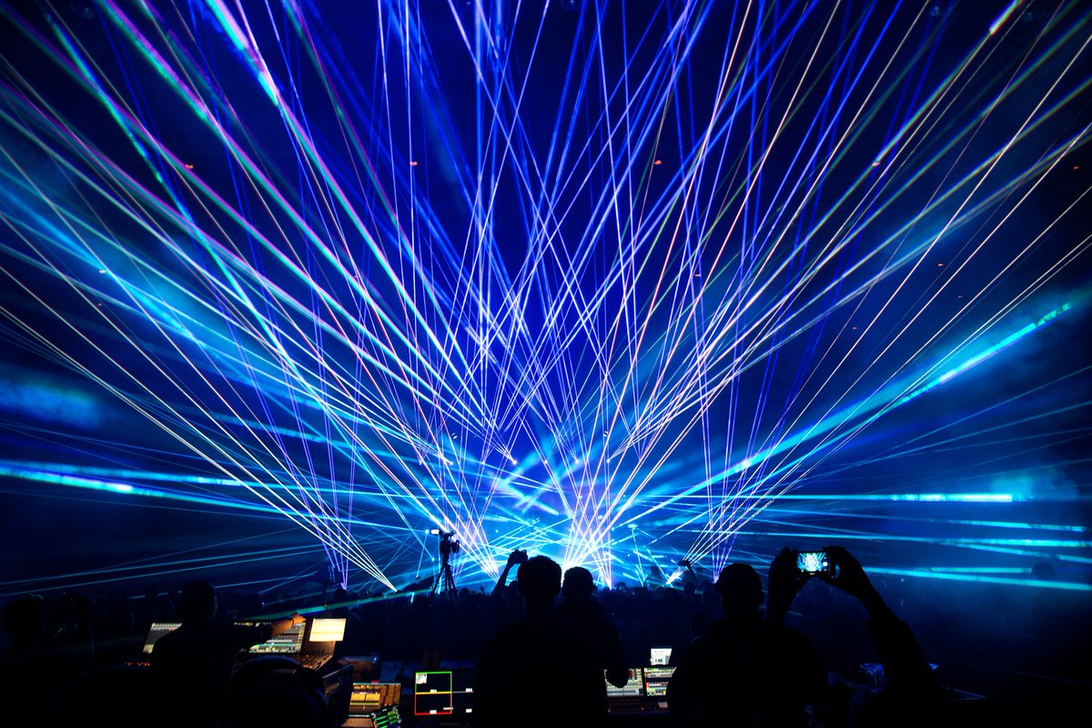 davischu's tweet photo. Who else is still buzzing from @Laserface_ Seattle? 👀 @garethemery @nicelasers https://t.co/tU7HMeOQ4e