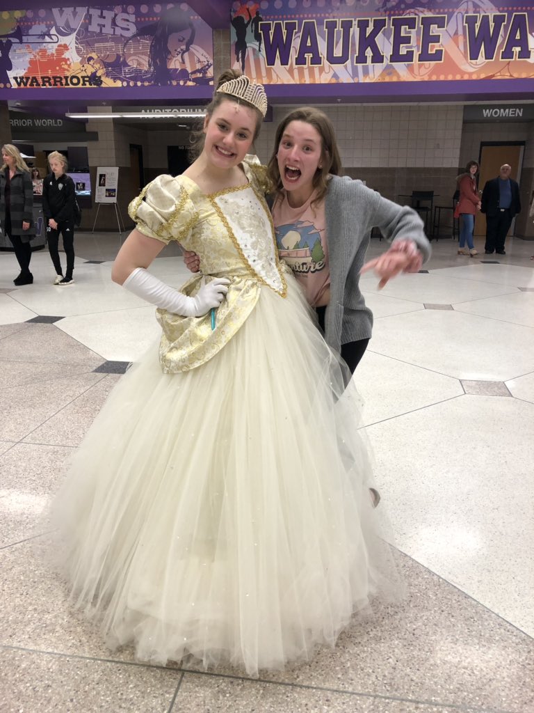 noraklemy's tweet photo. so proud. go see this show. i have NO WORDS. UGH it’s so amazing my friends are sosoosososos talented! go see this show! go see! this! show! https://t.co/uwifY0RzKl