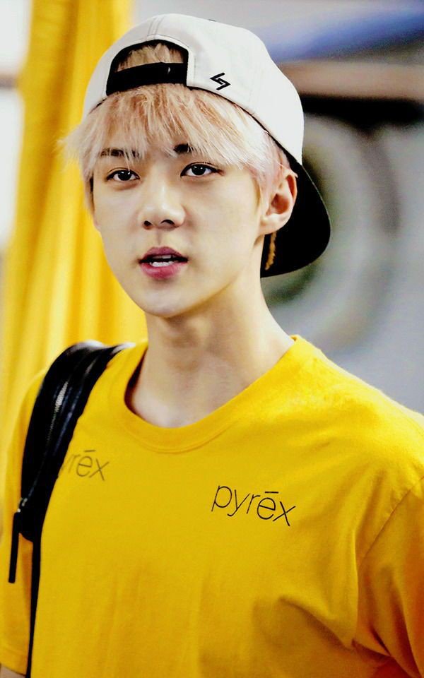 Alifyakf's tweet photo. Happy Birthdays Maknae🎉
#HappySehunDay #SEHUN #ShiningSehunDay https://t.co/G3puQKoobR