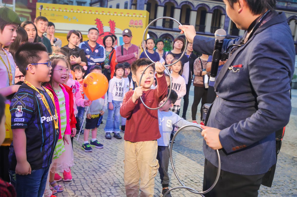 macauyoungmagic's tweet image. 澳門齊齊葡市集 魔術表演 感謝邀請。 #澳門青年文創魔術會 #澳門齊齊葡 葡國特色市集 活動魔術表演
#Facebook : 澳門青年文創魔術協會
#澳門文創魔術 #澳門青年文創 #澳門魔術班 #澳門魔術協會 #澳門魔術師