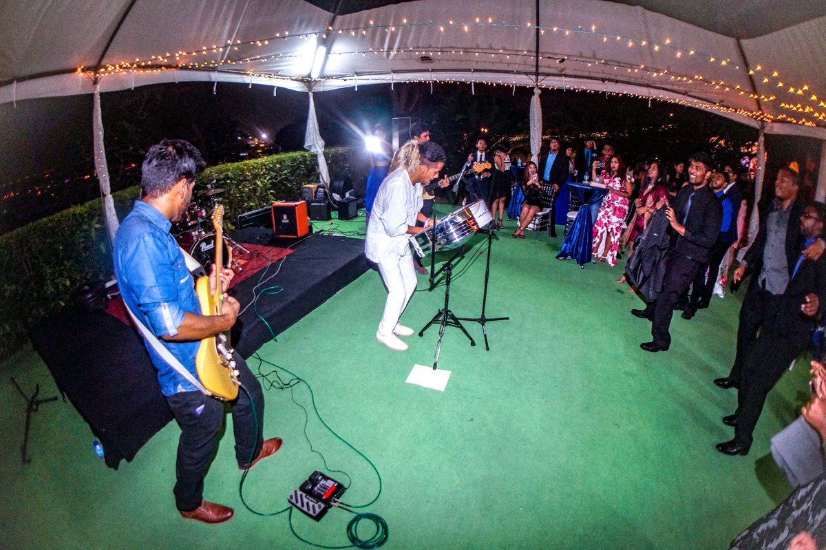 TripletsTT's tweet photo. March 16, 2019 \|/ Mt. Hope Art Gala 2019.
#ThrowbackThursday
#TripletsThursday
#ArtGala2019
#TBT https://t.co/3KhfIufueA