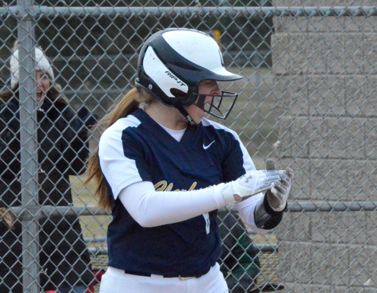 OutOfLField's tweet photo. SOFTBALL: No. 3 @ClarkstonSB sweeps DH from No. 5 @SoftballSLHS, winning twice in walk-off fashion >> https://t.co/zxxAaXFLRn

@hannah_cady @AbbeyTolmie @sierrakersten @Annaskvv @abarta44 @lenamonteith13 @bonk_alexis @SouthLyonHS @CtownAthSec @clarkstonsmith https://t.co/jy8Mymb9lU