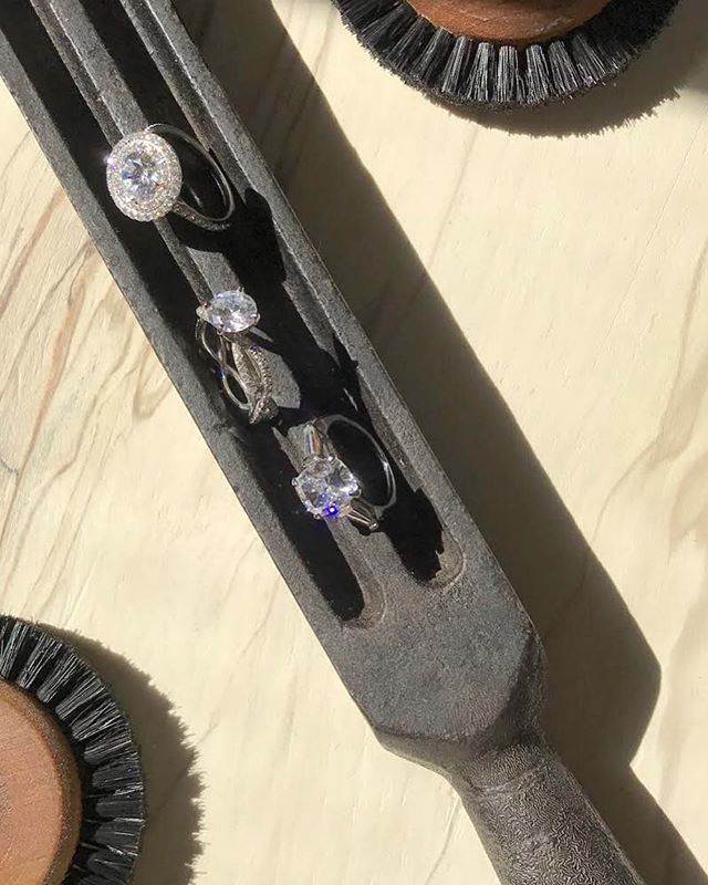 MimiSoJewels's tweet photo. Working hard for Bridal Week! Wait til you see what we have in store for tomorrow’s unveiling for a fashion collaboration runway show! #sobridal #sofun #sowedding #madeinnyc #bridal #handmade #customengagement #customrings #wedding https://t.co/hfAoZrmPnX https://t.co/H3USp8KNbK