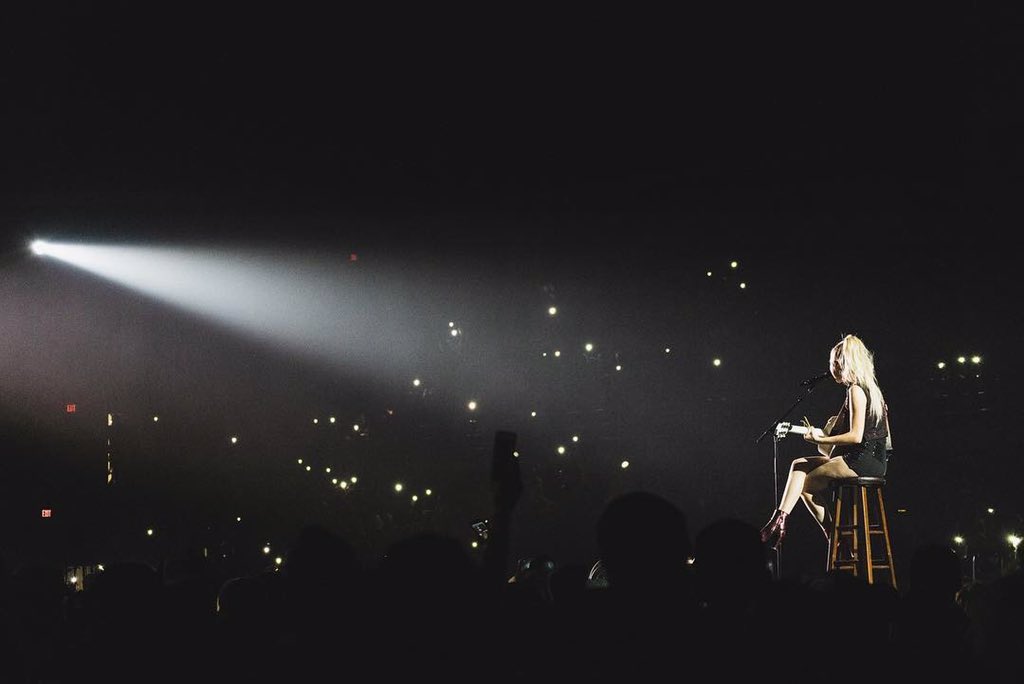 KelseaBallerini tweet picture