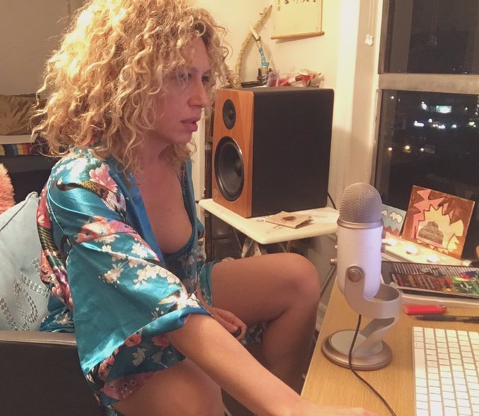 All i do iz work work work work work #recordingartist #Webdesigner and most of all Whore. https://t.<a href="/tag/recordingartist"class="tags">#recordingartist</a><a href="/tag/webdesigner"class="tags"><span>#webdesigner</span></a>