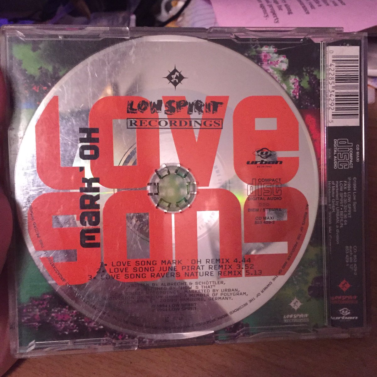 BlackUniGryphon's tweet photo. This was a #MaxiCD that was a gift from my ex-bf back in the #90s. He was very sweet. #CD #MarkOh #LoveSong a Maxi is similar to a Single in USA. But Maxi is better. Some Maxis could have several remixes or be a Remix Maxi like this one. A #CollectorsItem #techno #HappyHardcore https://t.co/A7FZR8m701