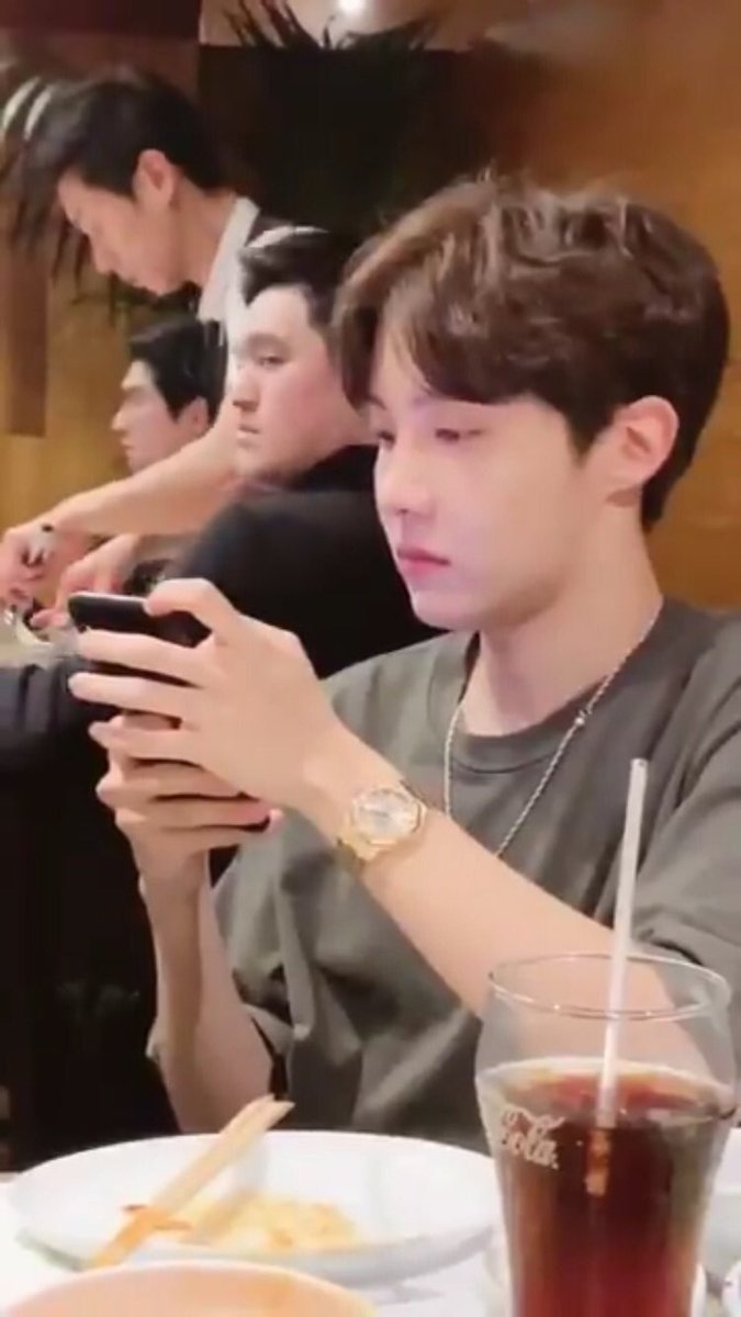 𝐬𝐮𝐧𝐧𝐲 യ *◞🏊 tweet media