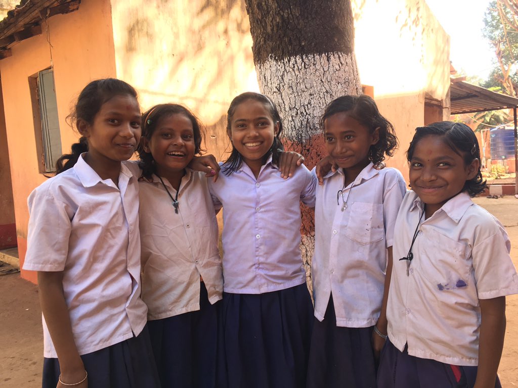 JindalFndn's tweet photo. @pkhotajspl @shallujindal20 @JSPLCorporate Adivasi Vikas Samiti Vidyamandir in mineral-rich and tribal dominated #Keonjhar dist of #Odisha provides students free food, nutrition, lodging and education up to 10th std #ProjectSneh #FoodForEducation @JSPLCorporate @shallujindal20 https://t.co/u5g1HAGEal