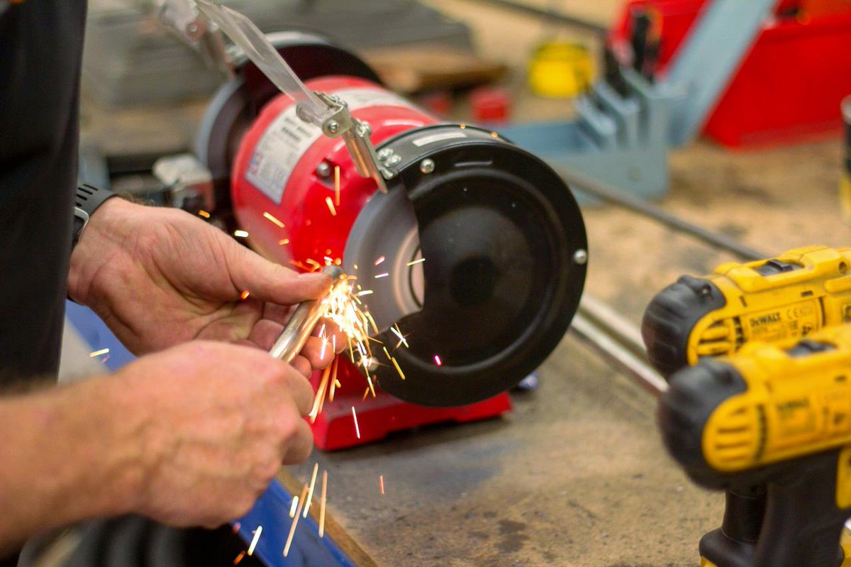 Innovtools1's tweet photo. Faites comme Marc et suivez-nous sur les réseaux !
-
-
-
#artisans #artisanal #artisanat #diy #chantier #bricolage #brico #quincaillerie #atelier #poncage #limage #lissage #ponçage  #outillage #etincelle https://t.co/DXTxA0M20M