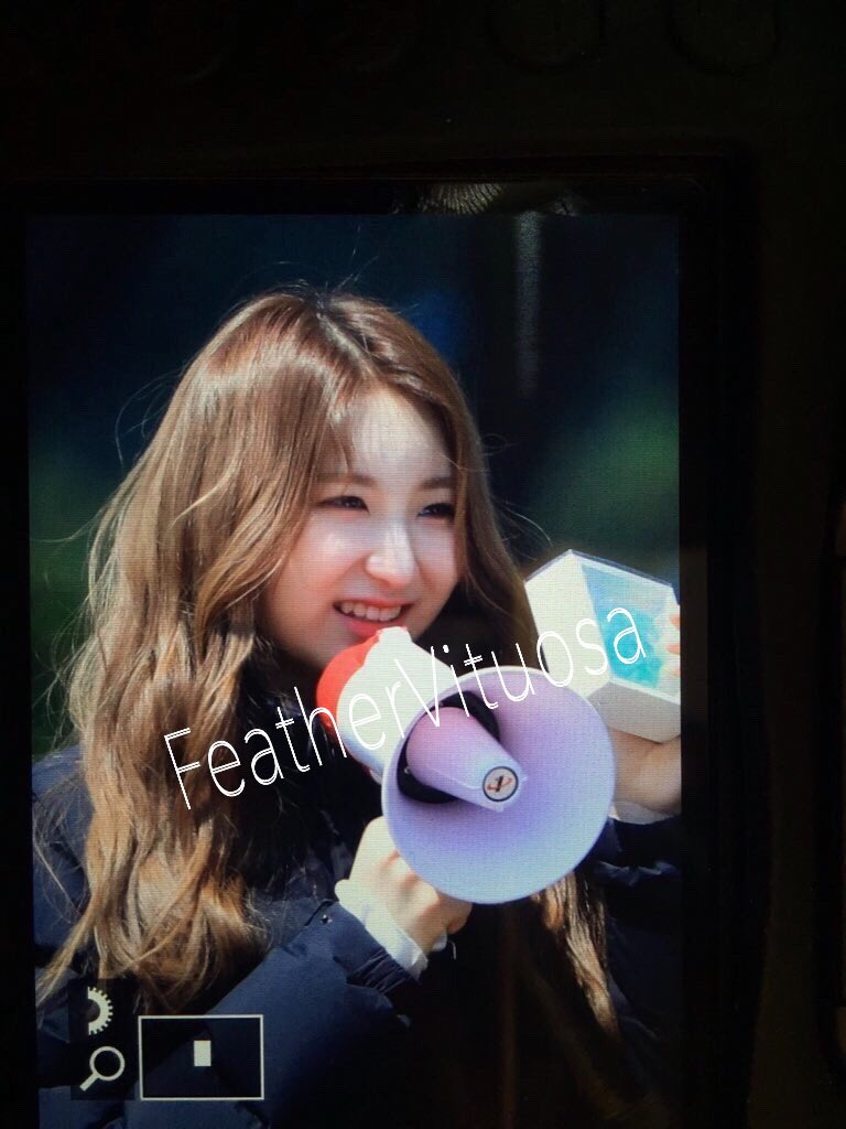 FeatherVirtuosa's tweet photo. 190412 뮤직뱅크 미니팬미팅 프리뷰
이채연
#아이즈원 #IZONE #WMEnt #이채연 #채연 #アイズワン #イチェヨン #HEARTIZ #하트아이즈 #Violeta #Violeta3rdWin #chaeyeonmail #chaeyeon #leechaeyeon https://t.co/xXZ4laJOCc