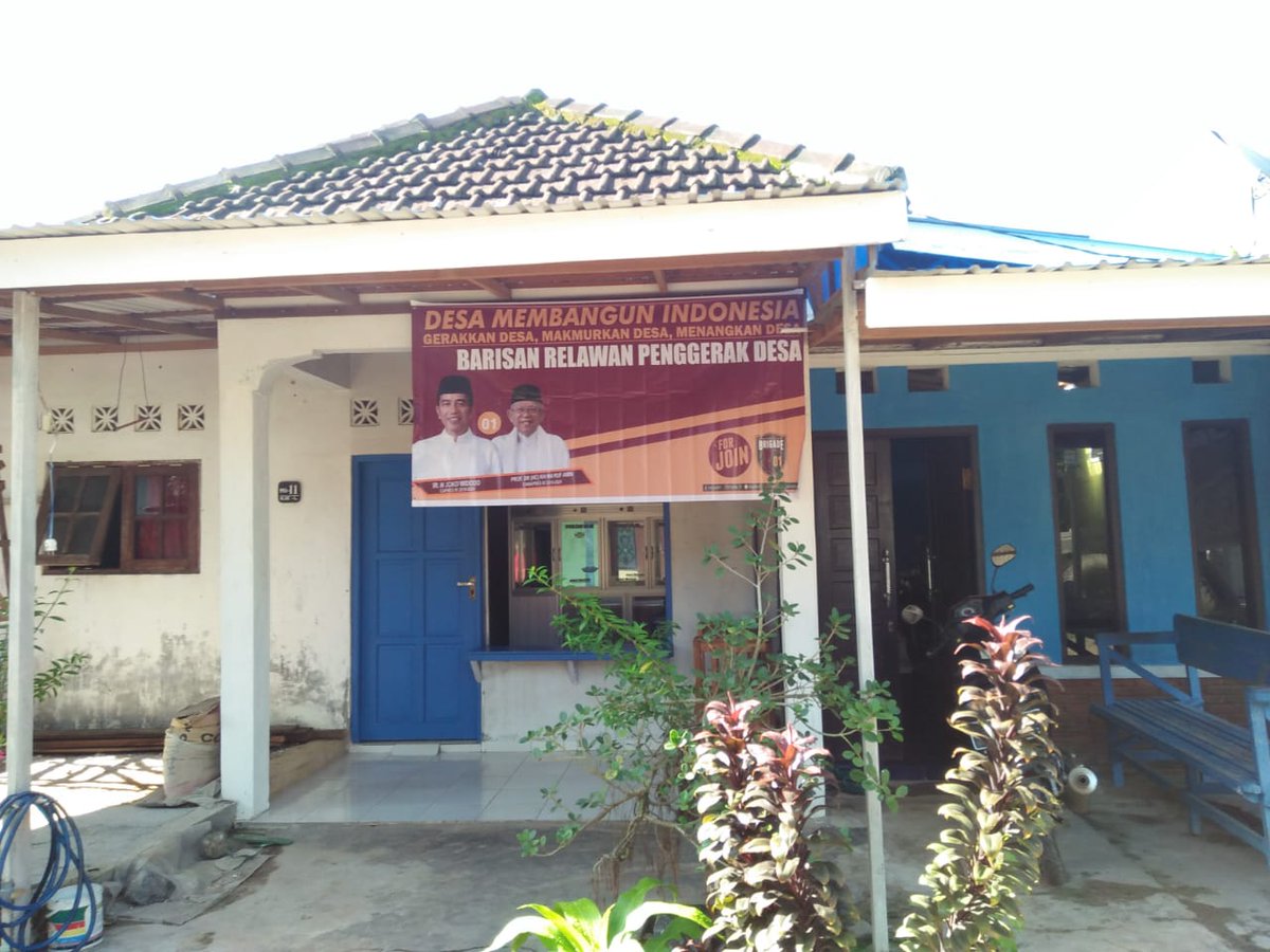 Desa Membangun Indonesia. Gerakkan Desa. Menangkan Desa
<a href="/jokowi/">Joko Widodo</a> <a href="/KHMarufAmin_/">K.H. Ma’ruf Amin</a> <a href="/cakimiNOW/">A Muhaimin Iskandar</a> @JOINKalsel #RabuPutih #Brigade01Kalsel #Coblos01JokowiKHMaruf