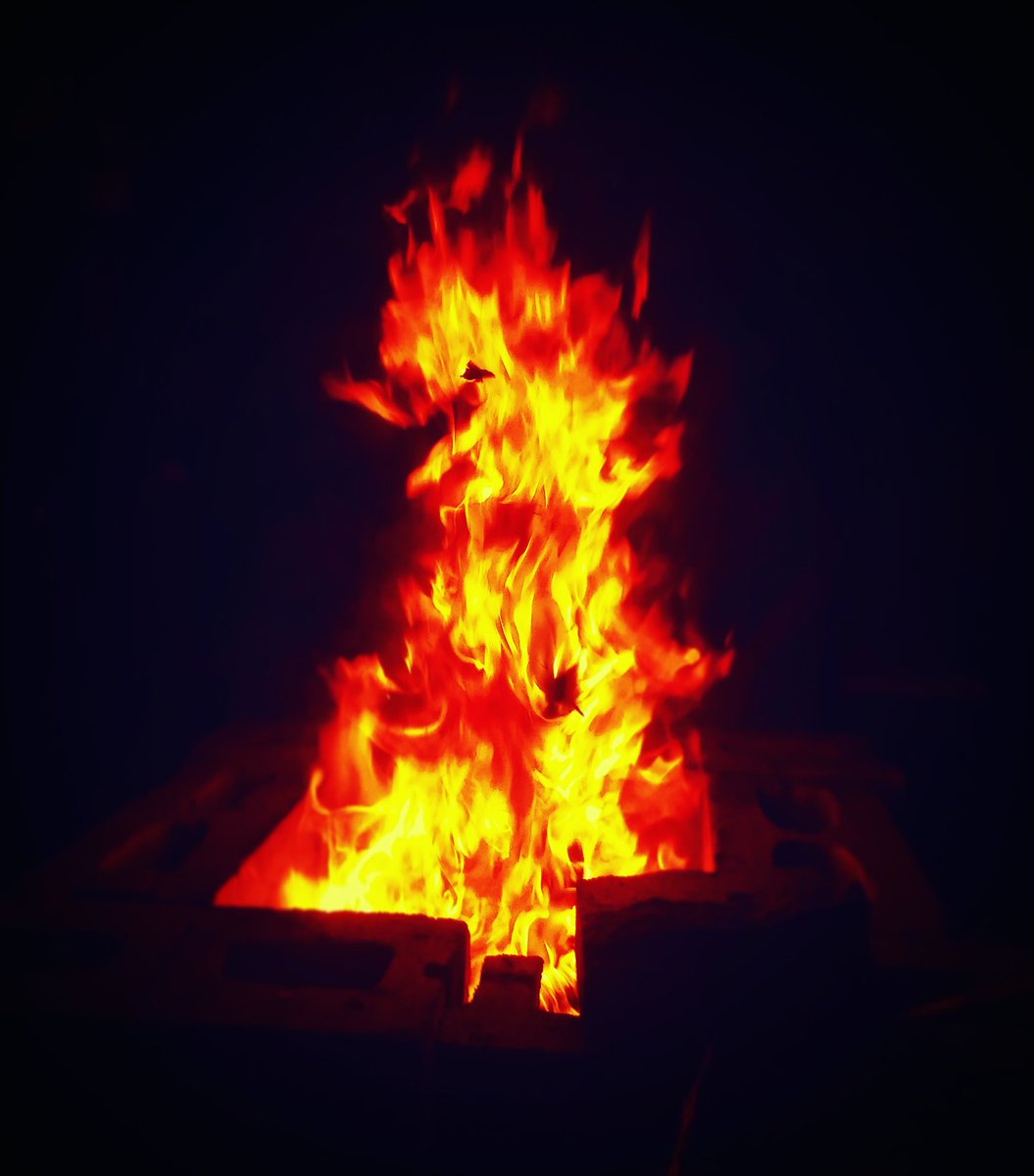 CHAZisGOD's tweet photo. Here's more pictures from other night's first #Bonfire of #Spring!
🔥
🔥
Head over to #Instagram & #GetNuked into the #FiLTERiNSANiTY!!!
https://t.co/bFMQ12hyBA
🔥
#TAGCiTY
#Brooklyn #NYC #Fire #SaturdayNight #AcousticVisual #NukeMe #ATOMiCpunk #DiGiTALiNSANiTY
#SprungOutSpring https://t.co/cP8B7eD87O