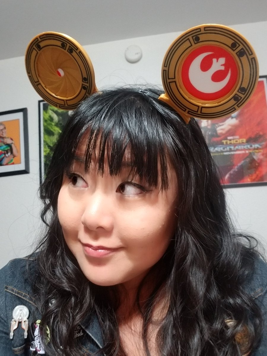 lsirikul's tweet photo. I'm part of the resistance... #starwars #rosetico #Disneyland #themagicfactory https://t.co/G6TMVlsLOy