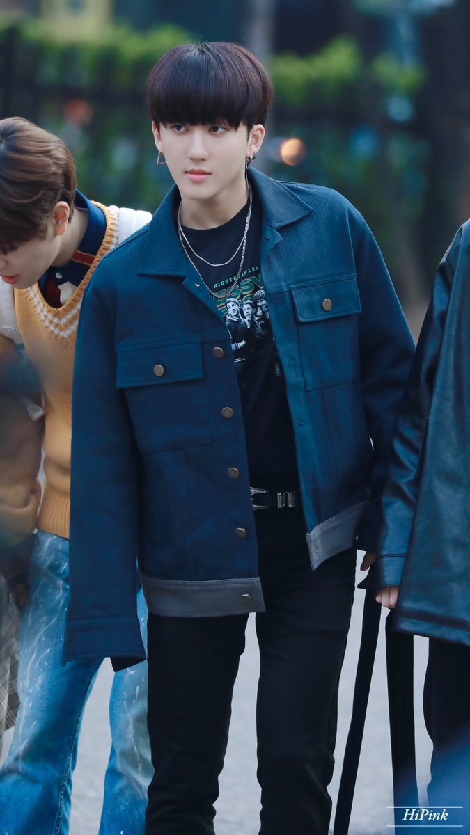 bee_changbin's tweet photo. Owhh my chubbie binnie binnie changbinnie
😍💘😍💘😍💘😍💘😍💘😍
#STRAYKIDS #SEOCHANGBIN #CHANGBIN #BINSUAL #STRAYKIDSMAINRAPPER #3racha #binstagram #darkbinnie #DARKISSUE #cutebinnie #3racha #wherestraykidsstay #iamSTAY #YouMakeStrayKidsStay #miroh #clé1_miroh @Stray_Kids https://t.co/G8RdENJuVH