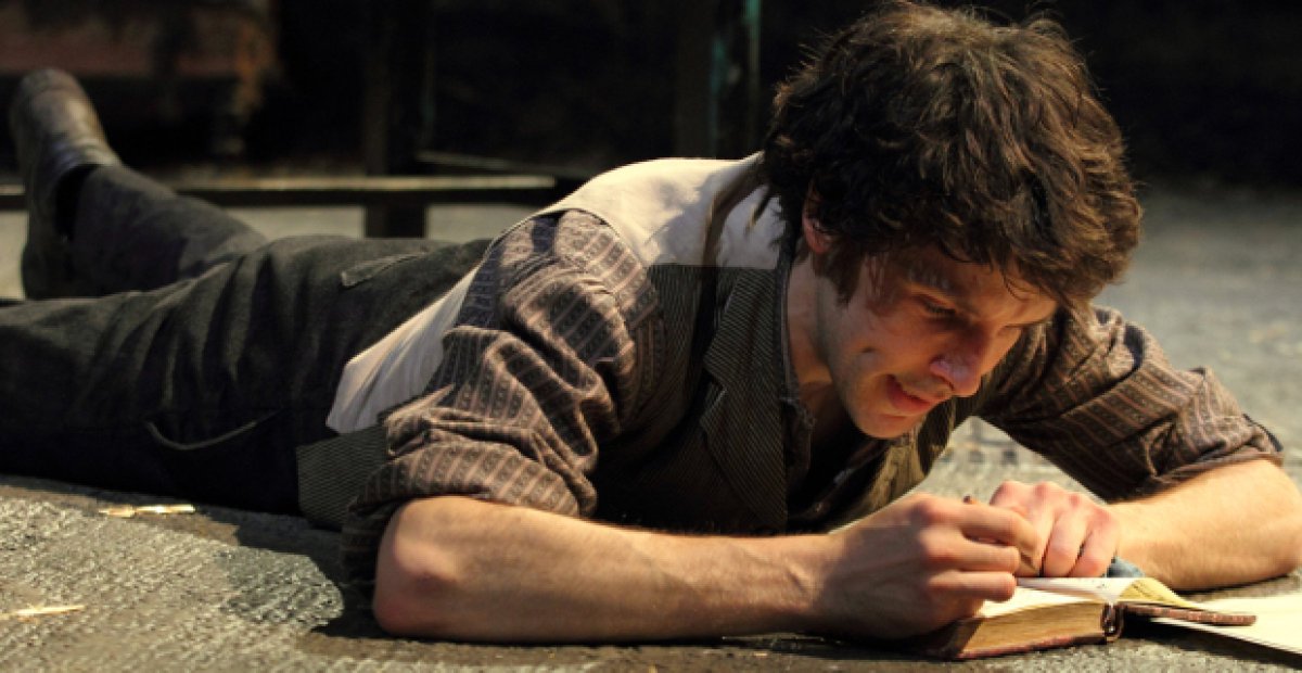 princess_nefer's tweet photo. Good Friday to all those who love Colin like me! Even with the rain, he brings us a smile! #ColinMorgan #simplyColin https://t.co/J6kuVkhmTo