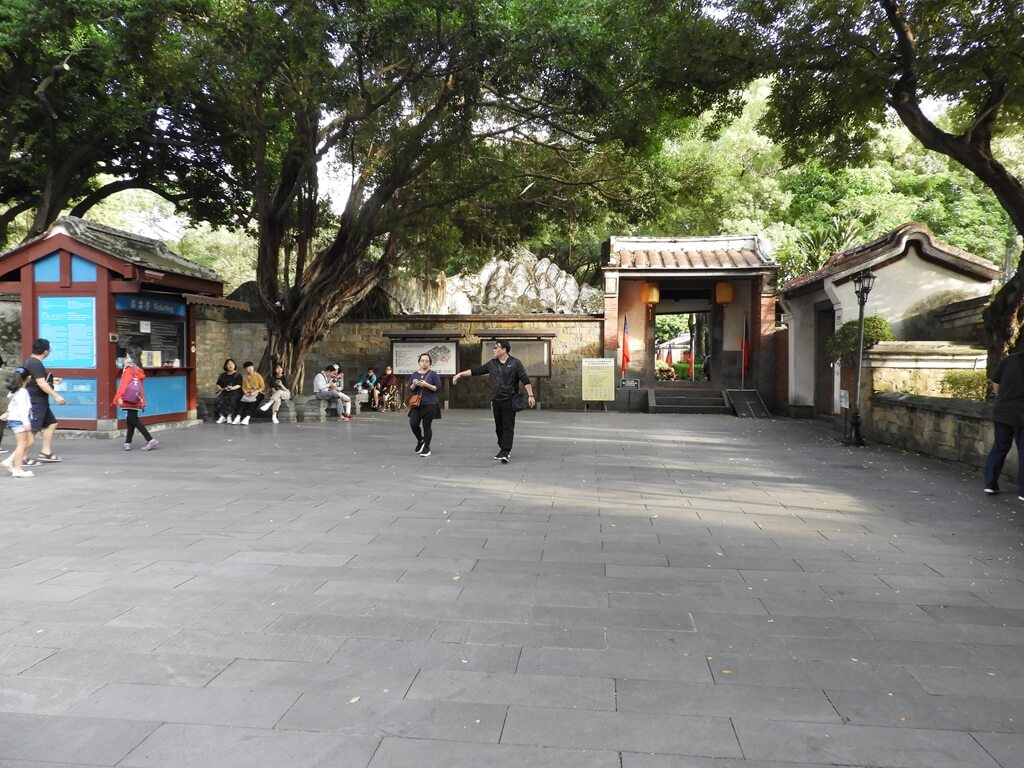 Tripperway旅遊on Twitter 板橋的林本源園邸興建於清咸豐元年 西元1851年 是一座非常大的宅院 也是國定古蹟 可以去參觀看看 門票是全票80元 可以參觀林家花園及三落大宅 林本源園邸景點介紹 T Co Xpghoak6dg 林本源園邸